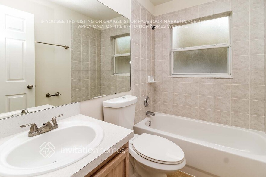 Building Photo - 5628 Mariwood Dr