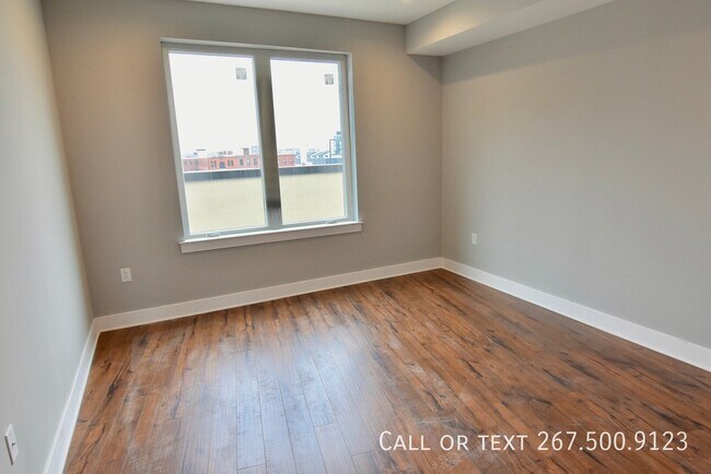 Building Photo - 330 Cambridge St