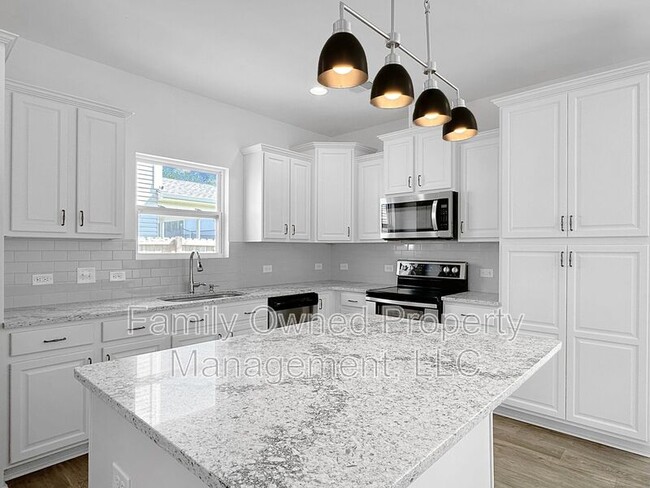 Building Photo - 105 Whimbrel Dr