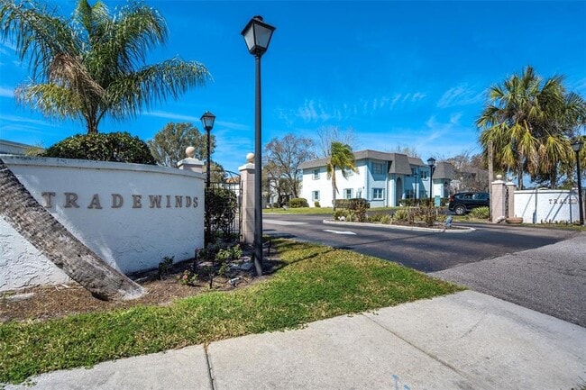 Building Photo - 243 S McMullen Booth Rd