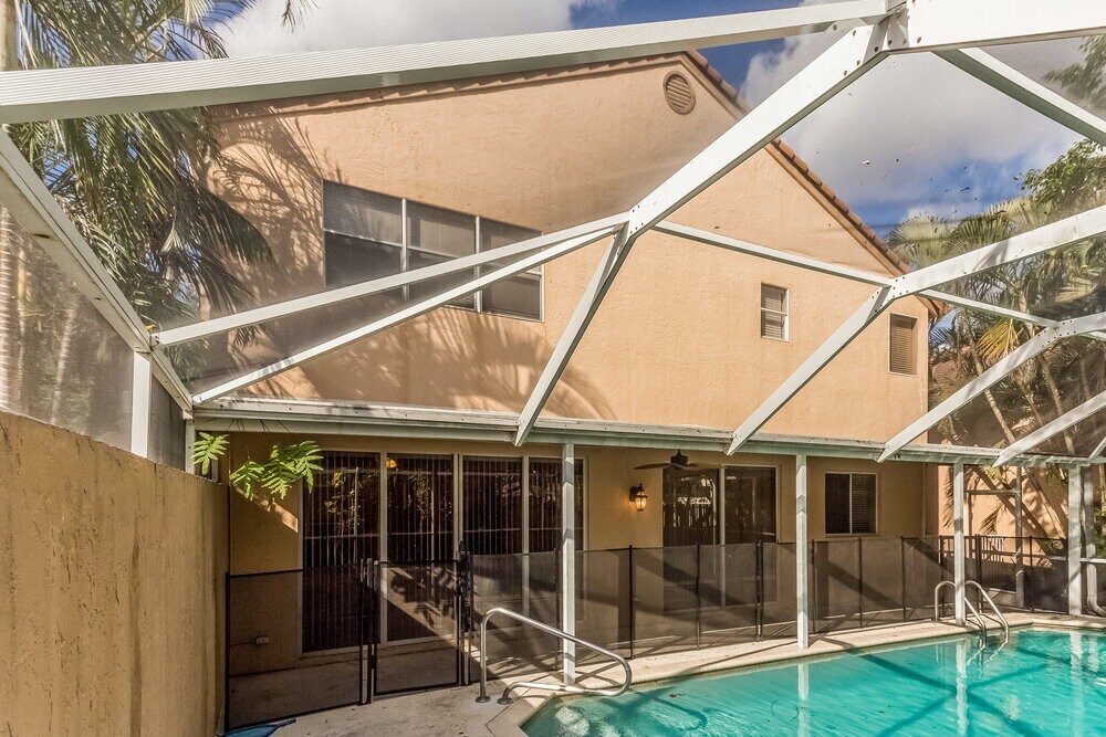 Building Photo - 7730 NW 63rd Way