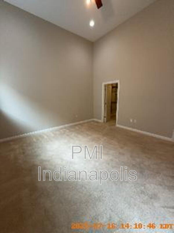 Building Photo - 141 S Meridian St