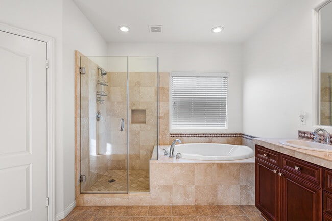 Building Photo - 4176 Via Mattina