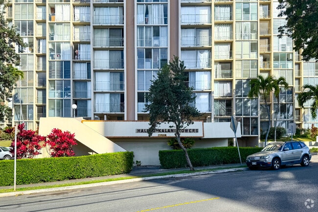Building Photo - Hale O Kalani Towers