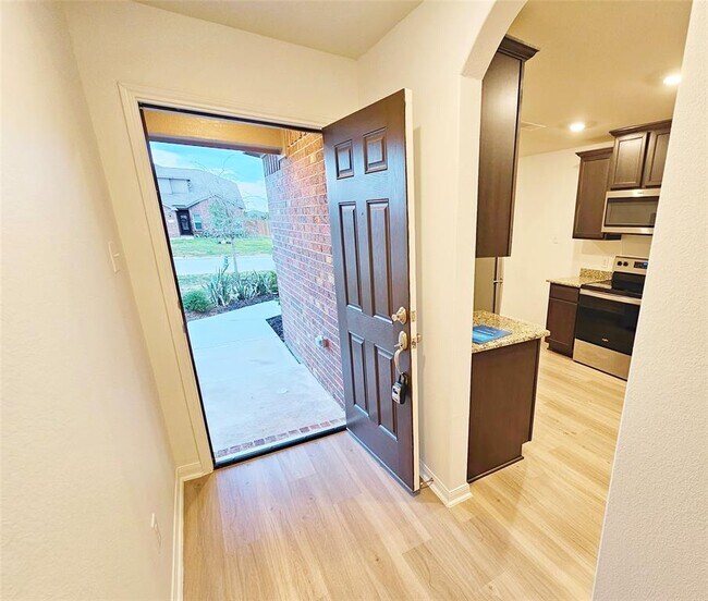 Building Photo - 340 Barrel Cactus Dr