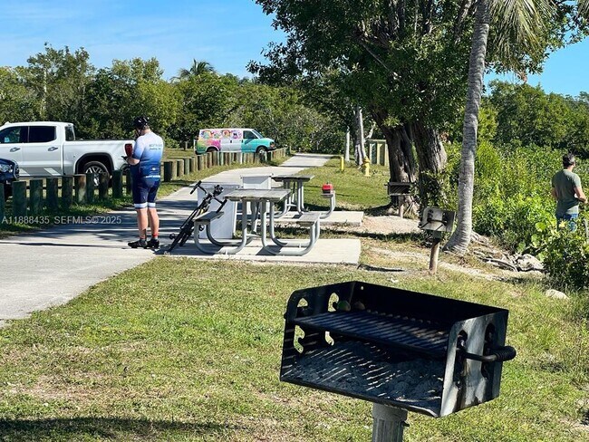 Building Photo - 20930 SW 87th Ave