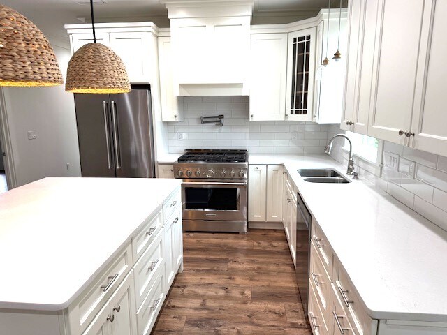 Building Photo - 3555 Sanctuary Dr