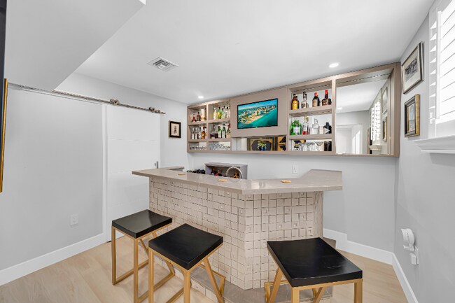 Building Photo - 1941 SW 18th Ave