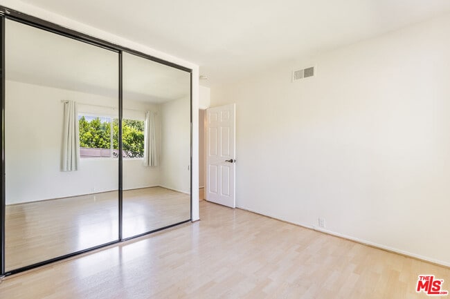 Building Photo - 23020 Wrencrest Dr