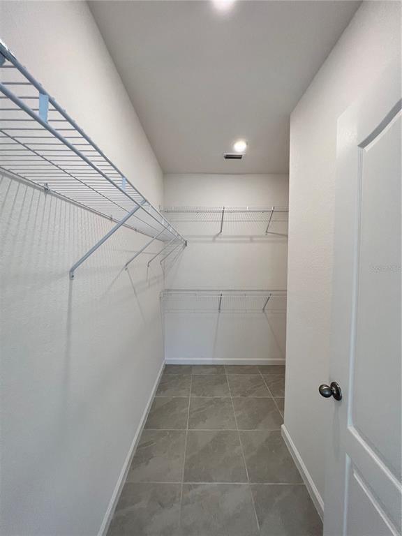Building Photo - 2565 Van Leer Ave