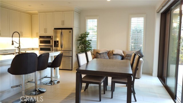 Building Photo - 188 Villa