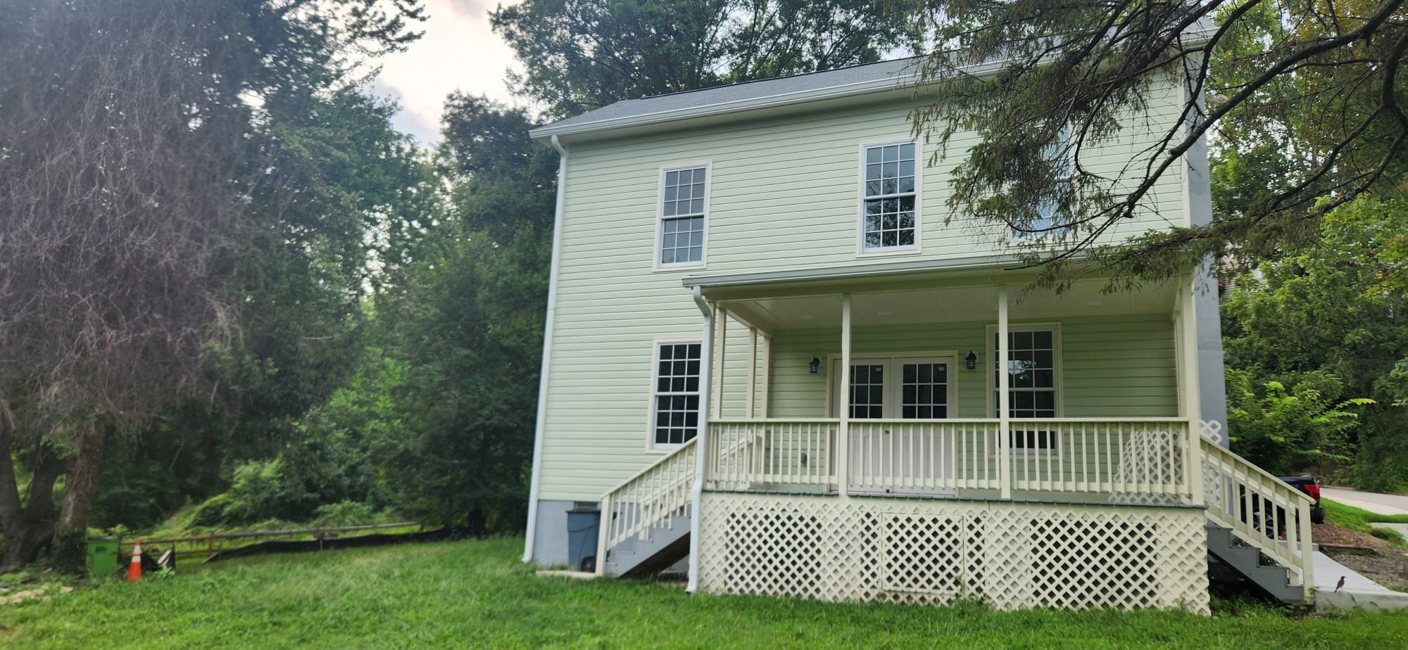 Building Photo - 402 McKenzie Dr