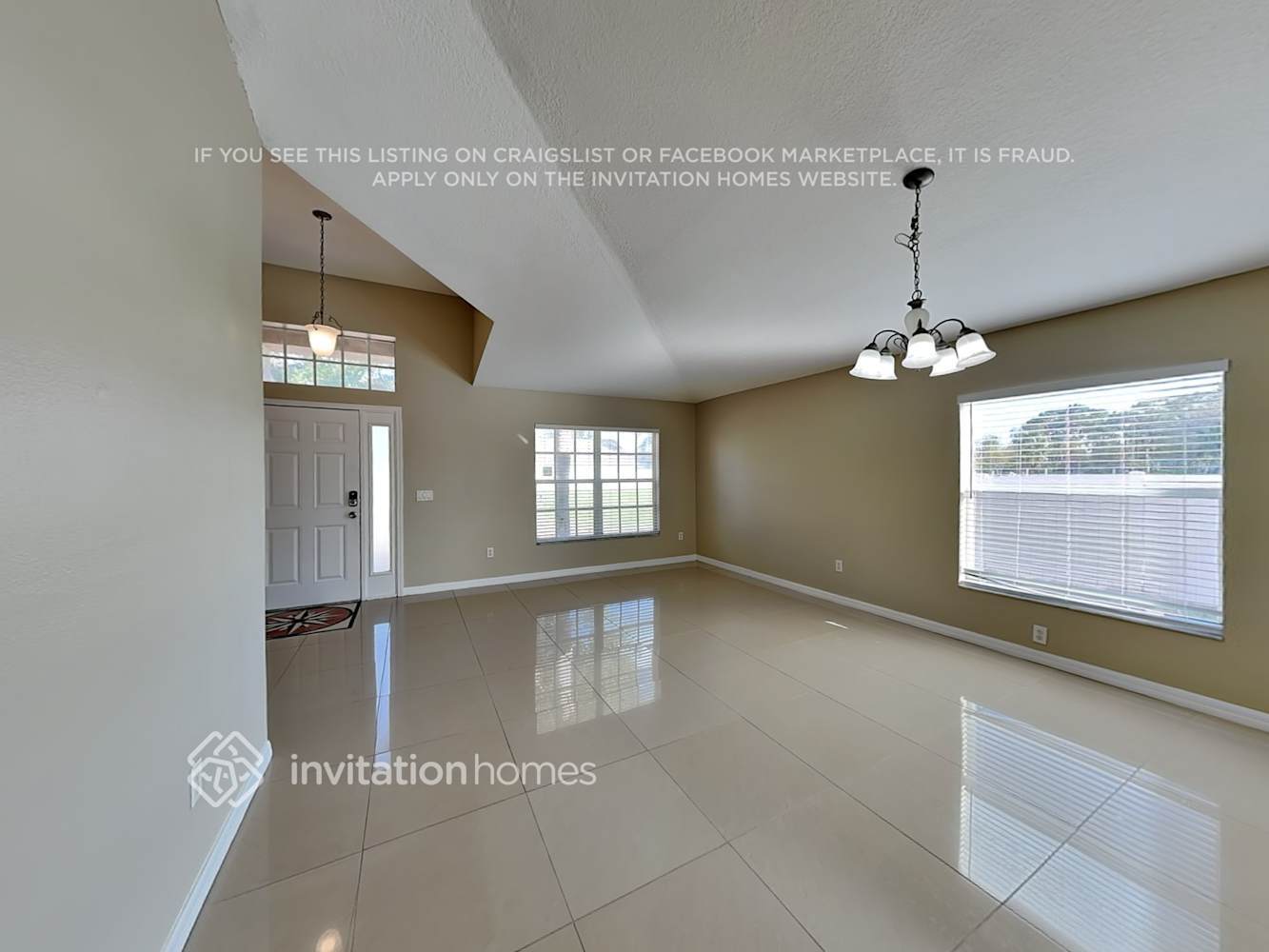 Building Photo - 2335 Roanoke Springs Dr