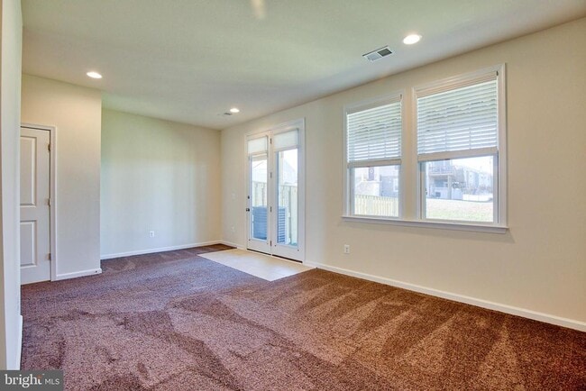 Building Photo - 127 Keller Ct