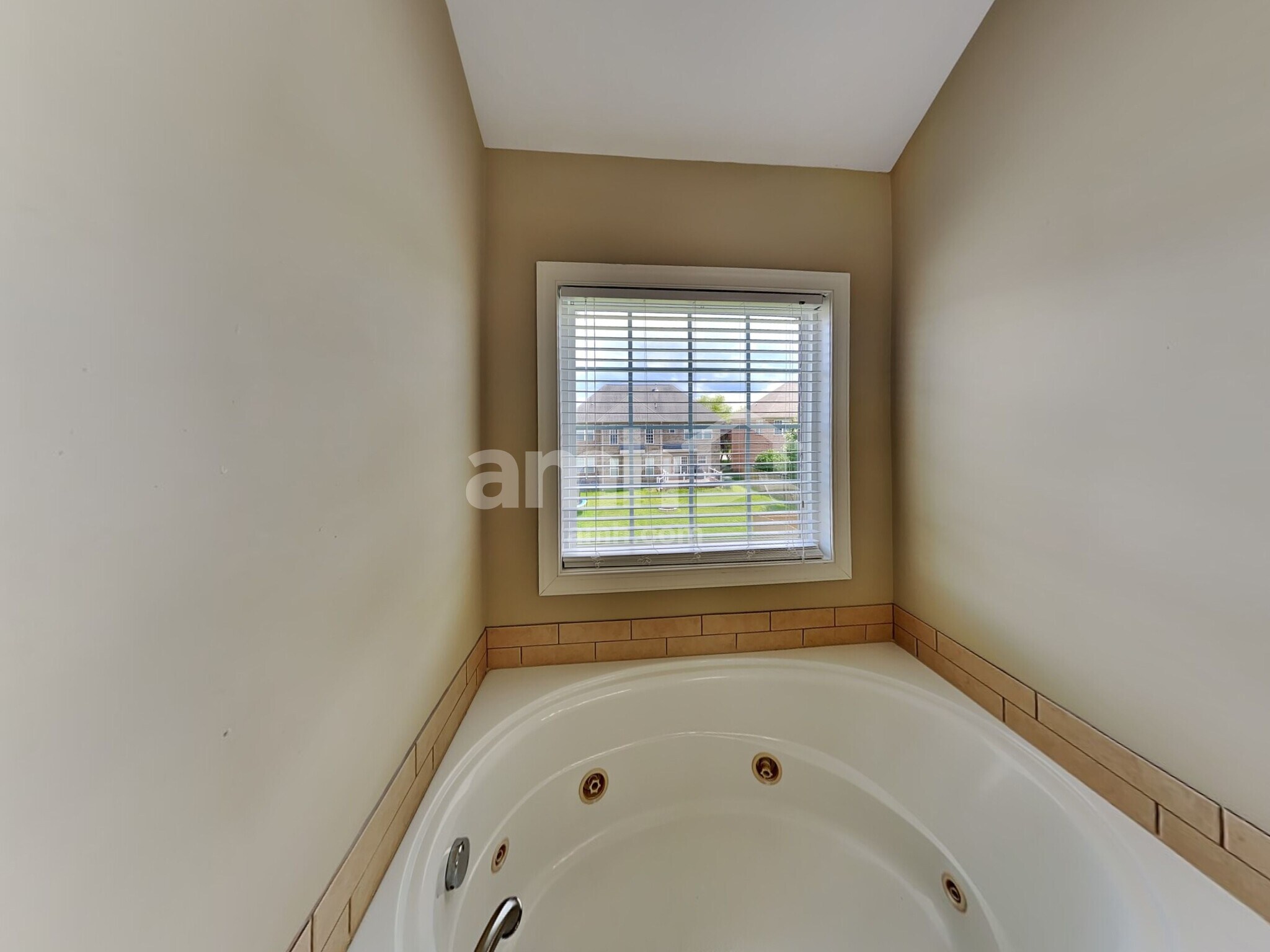 Building Photo - 3012 Clyde Cir