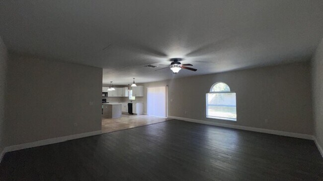 Building Photo - 4/3.5 home located at Randa Ridge!!!