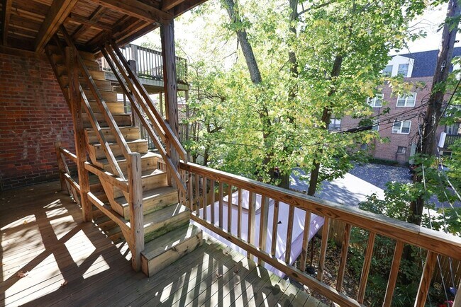 Building Photo - 93 Florida St