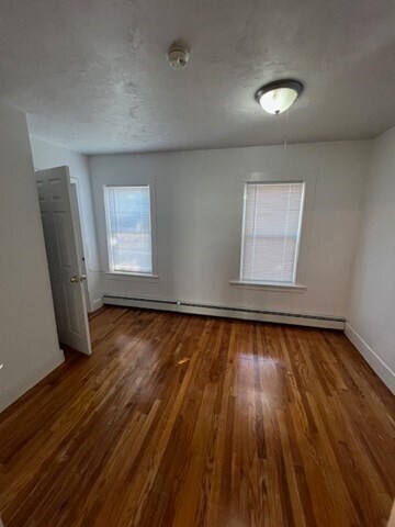 Building Photo - 27 Douglas St