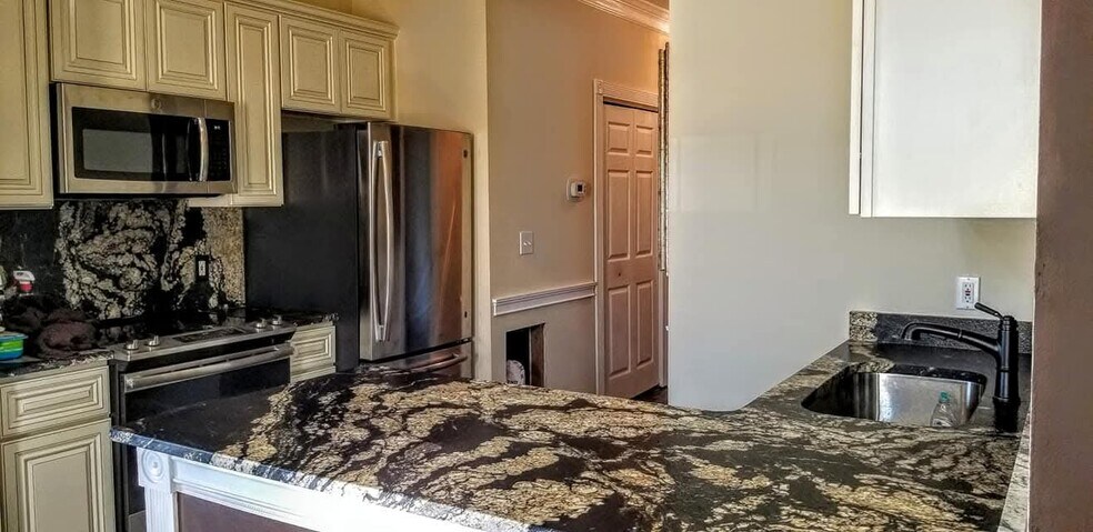 Building Photo - 4757 Wild Iris Dr