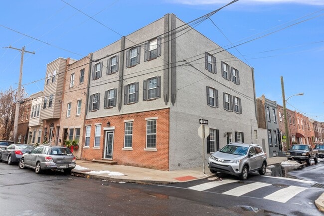 Side entry into 1618 S. 2nd ST - 1618 S 2nd St