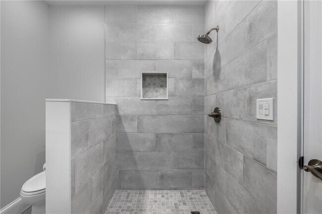 Building Photo - 10 Braman St