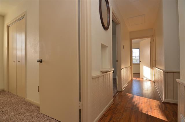 Building Photo - 4524 Sherwood Dr