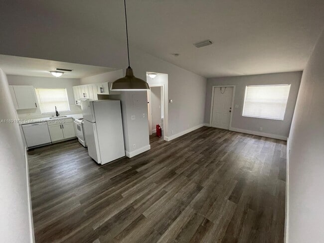 Building Photo - 5040 Sanctuary Way