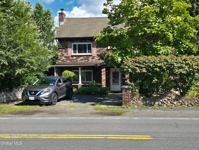 Building Photo - 3206 Guilderland Ave