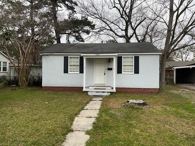 Primary Photo - SOUTH DOWNS COTTAGE