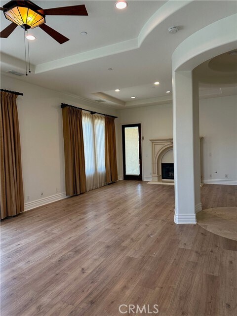 Building Photo - 25351 Mustang Dr