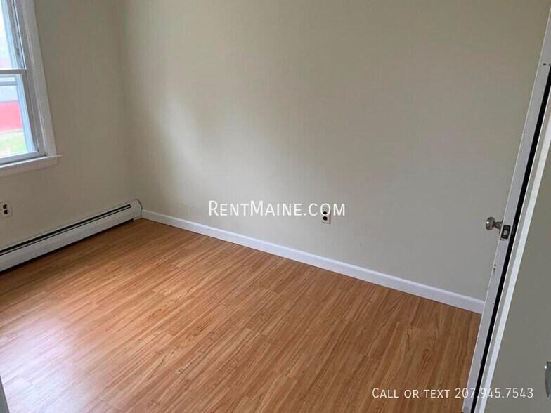 Building Photo - 17 Yale St