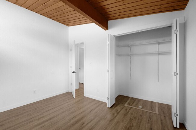 Building Photo - Adorable updated 2bdrm rancher