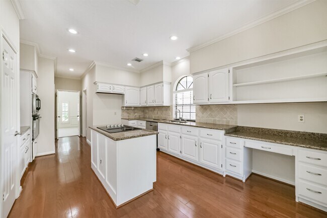 Building Photo - 2214 Cherrytree Ridge Ln