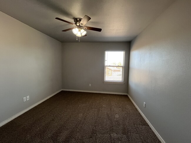 Building Photo - 3422 Itasca St