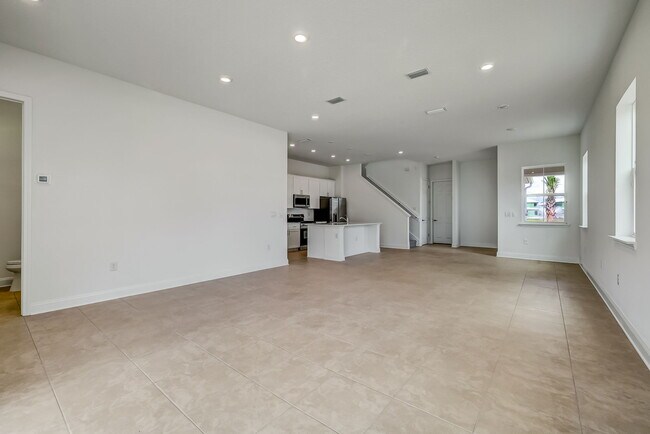 Building Photo - 357 Rum Runner Wy
