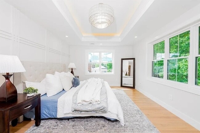 Building Photo - 35 John St