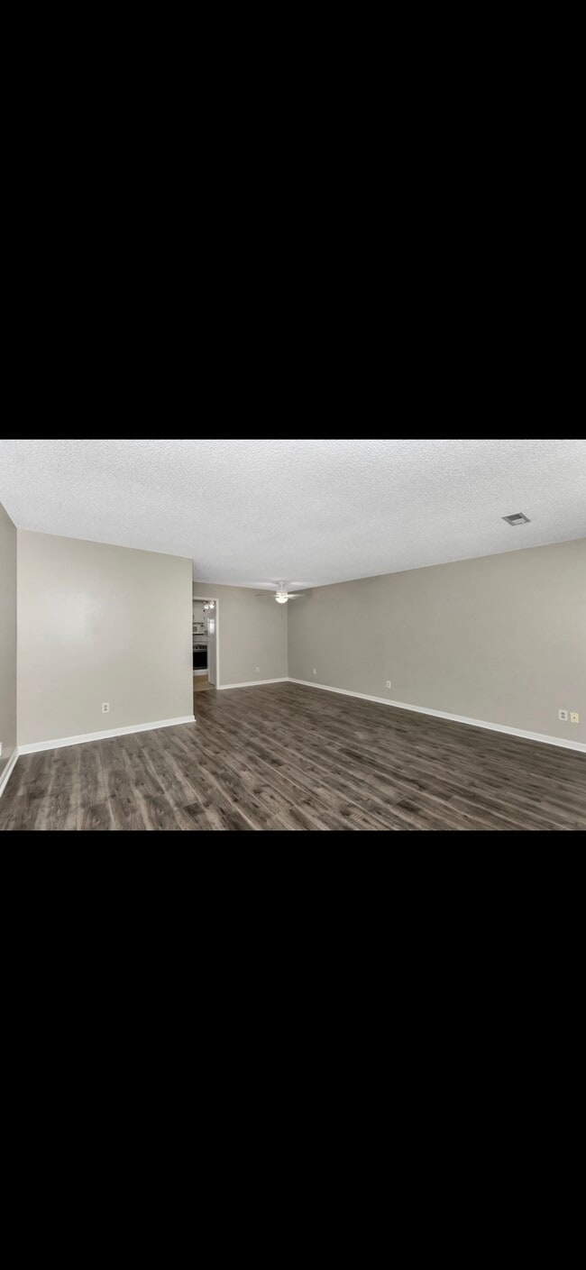 Building Photo - 8147 Oldfield Rd SW