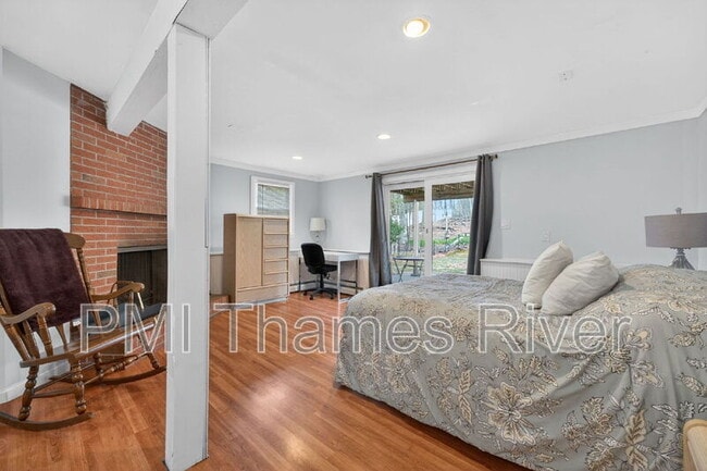 Building Photo - 74 Hurlburt St