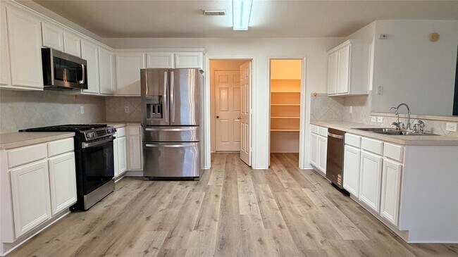 Building Photo - 15627 Haleys Landing Ln