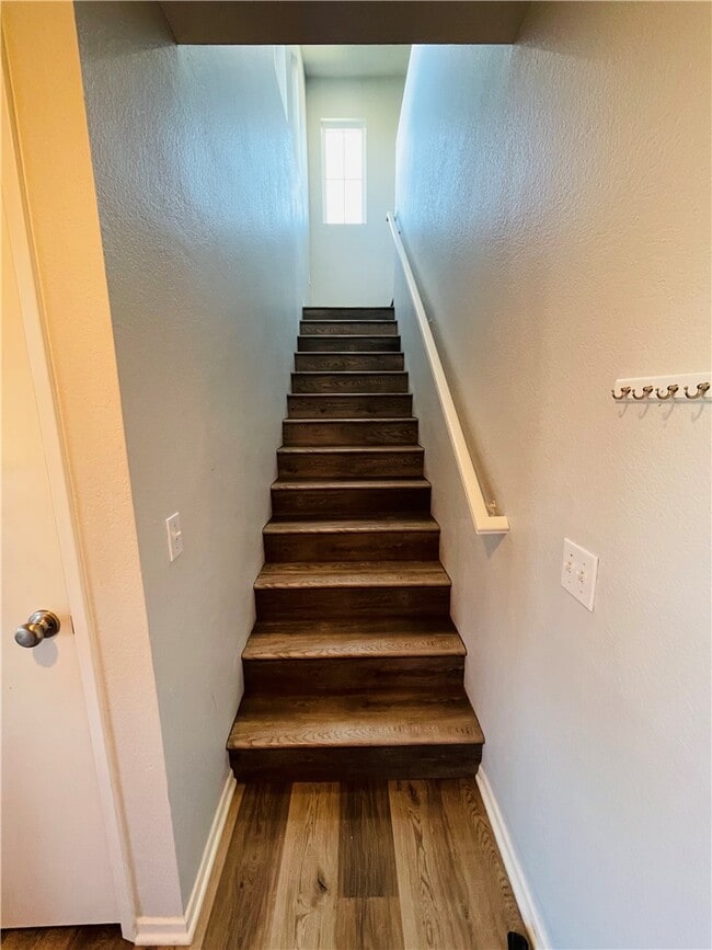 Building Photo - 5040 Codorniz Way