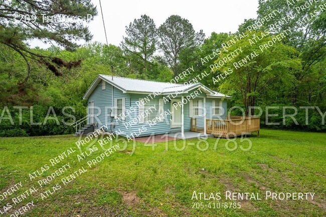 Building Photo - 3209 Thomas Rd