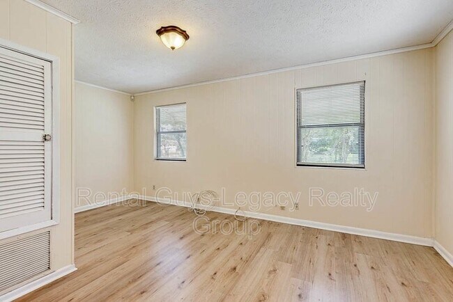 Building Photo - 3828 Freel Rd
