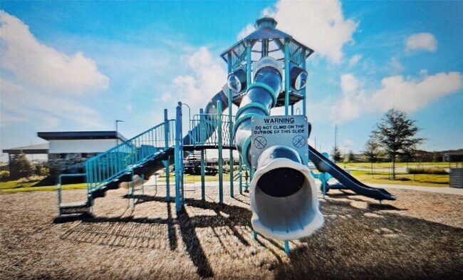 Building Photo - 7831 Murciana Dr