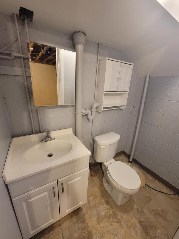 Building Photo - 8587 Morven Rd