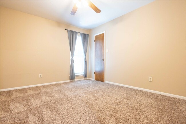 Building Photo - 27245 Kane Ln
