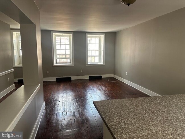 Building Photo - 308 Delancey St