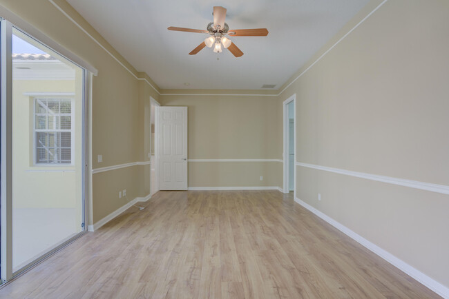 Building Photo - 256 San Remo Dr