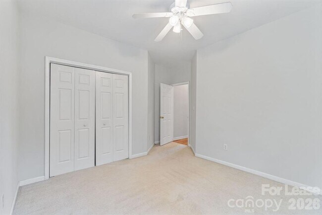 Building Photo - 4-Bedroom 2-Bath Home Nestled In The Popular Rock Barn Community!