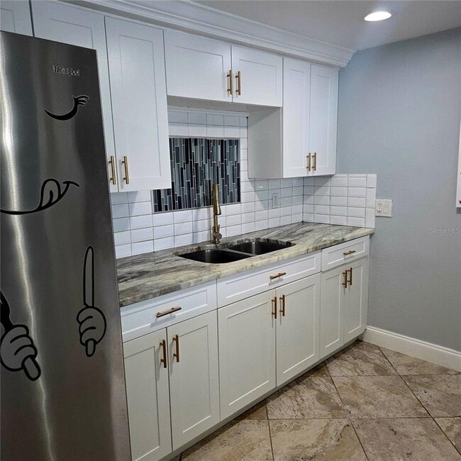 Building Photo - 5232 Sparrow Dr