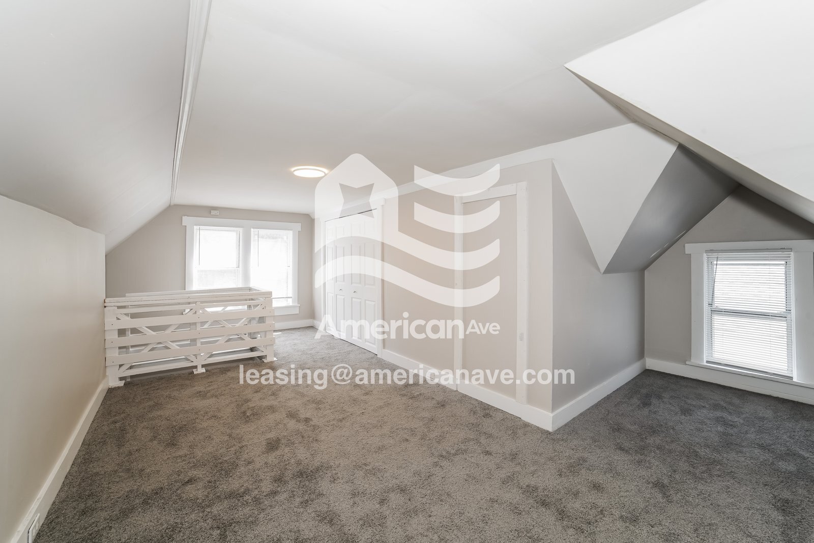 Building Photo - 2222 N Sheridan Rd